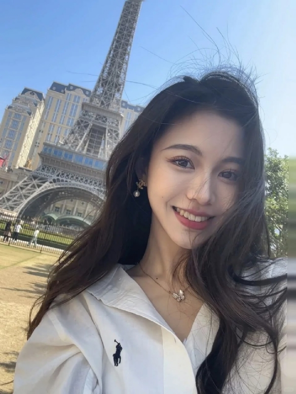 Anna的第一张照片--新界女同性恋服务网