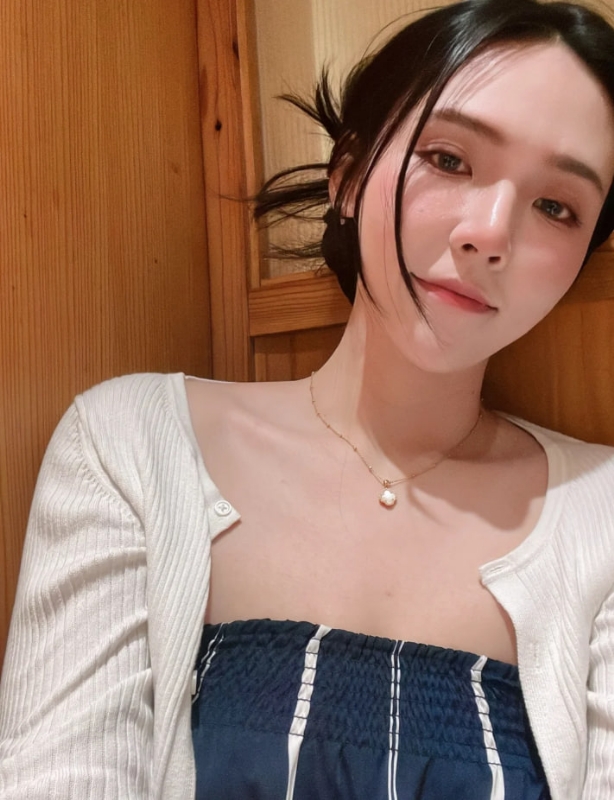 lina的第一张照片--新界女同性恋服务网